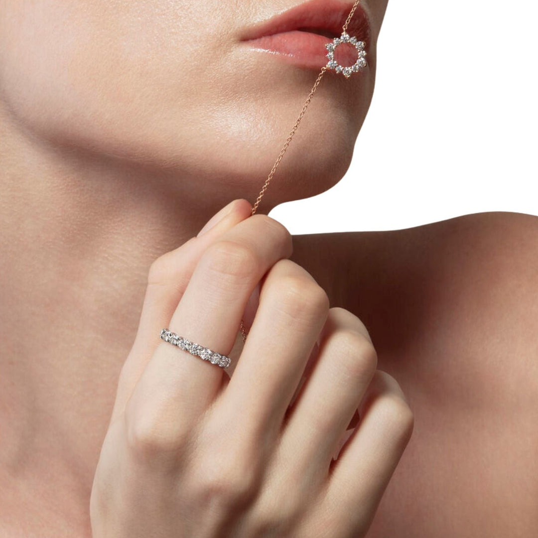 hearts-on-fire-aerial-eclipse-diamond-pendant-18k-yellow-gold-HFPAERE00508Y