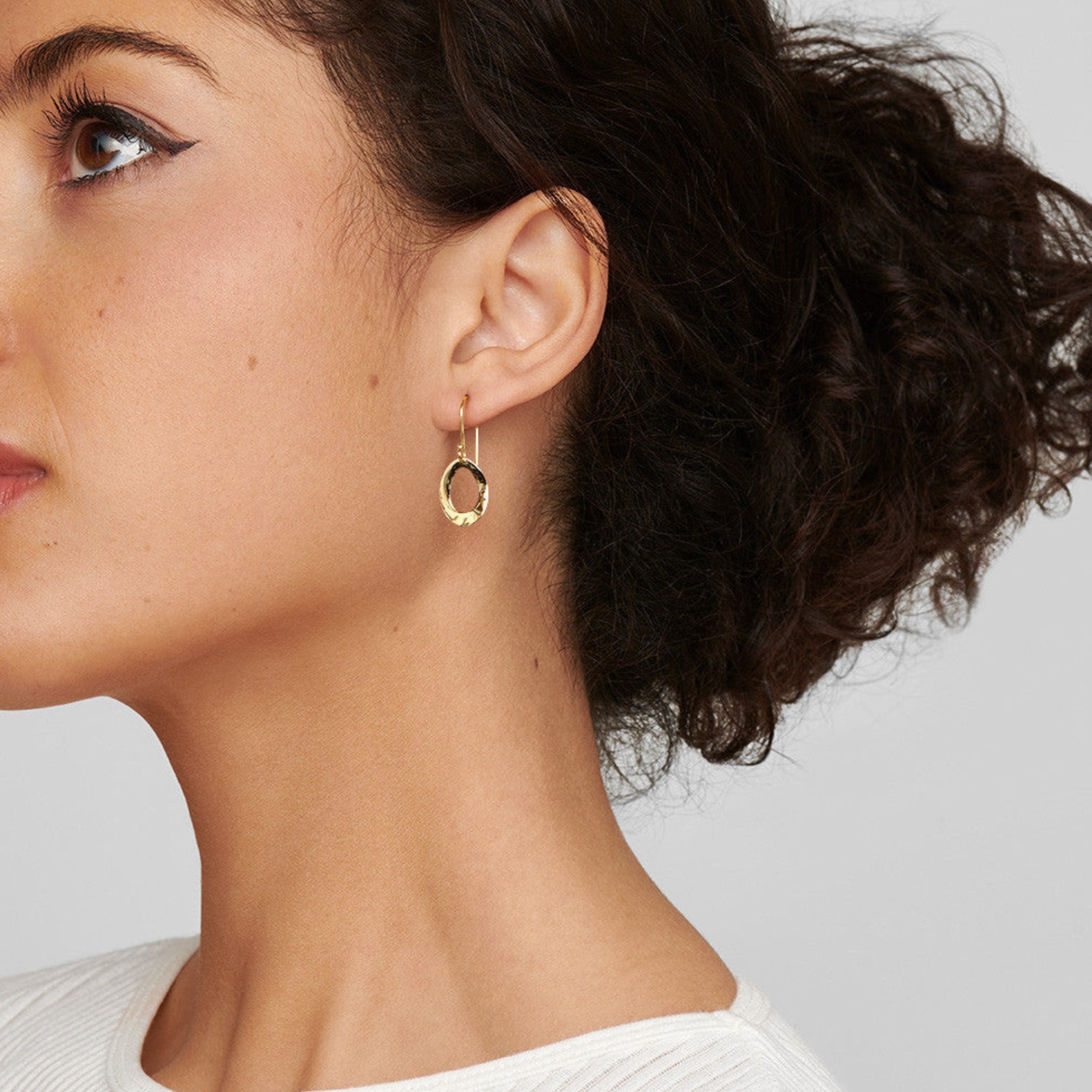 ippolita-classico-mini-open-wavy-earrings-18k-yellow-gold-GE012