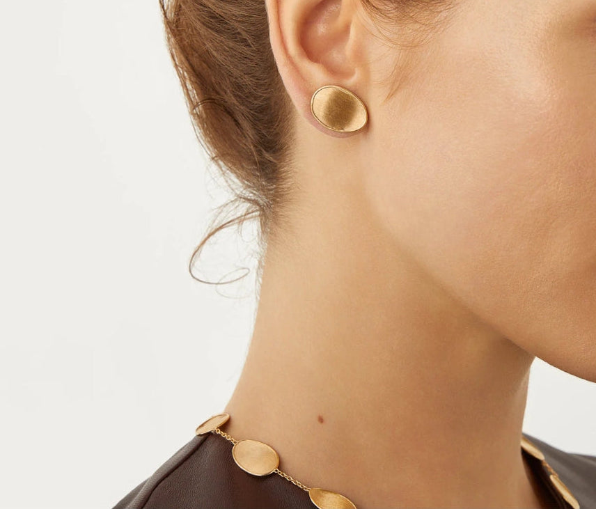 marco-bicego-lunaria-gold-petal-studs-ob1342__y_02