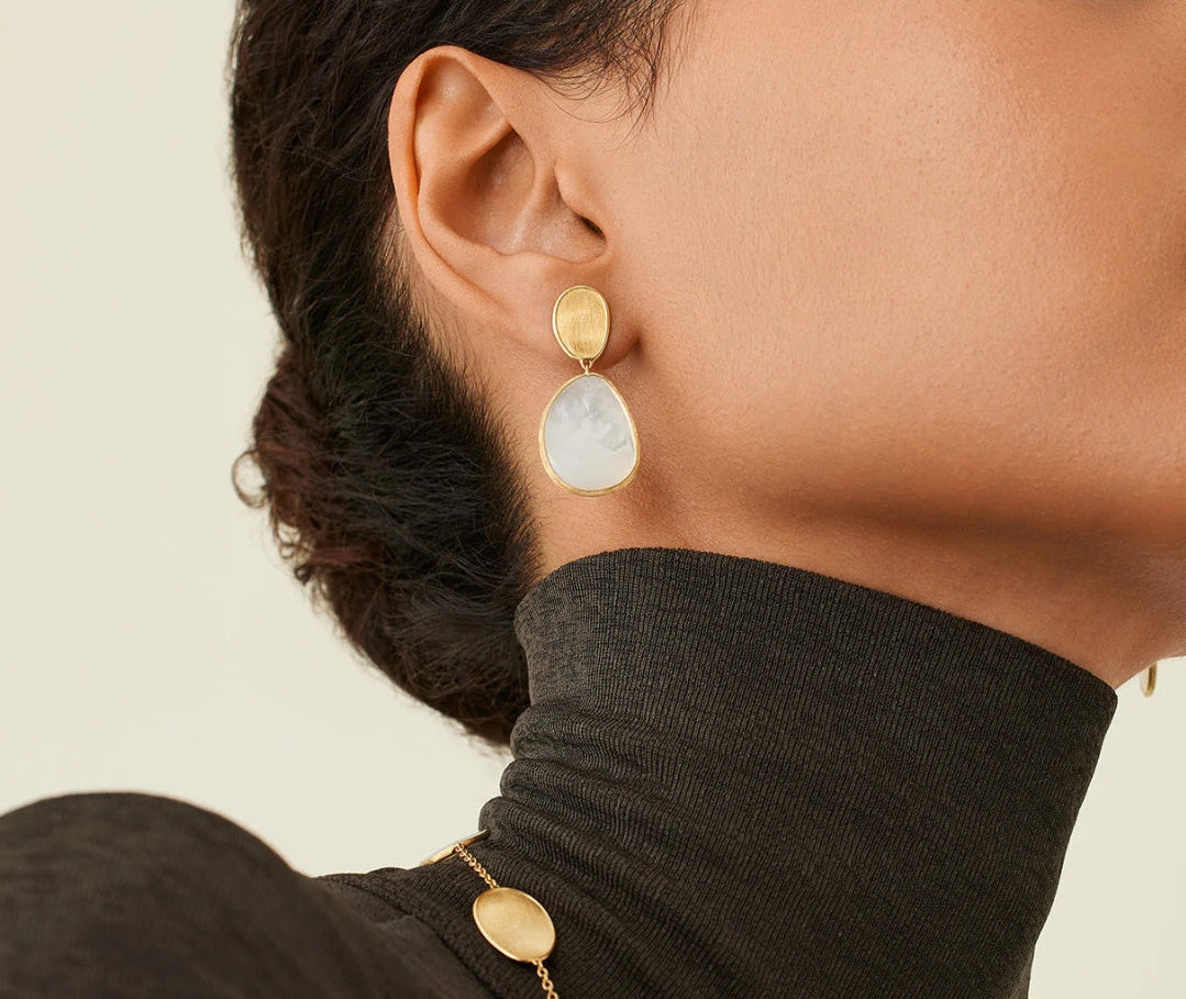 marco-bicego-lunaria-mother-of-pearl-drop-earringa-18k-yellow-gold-OB1403_MPW_Y_02
