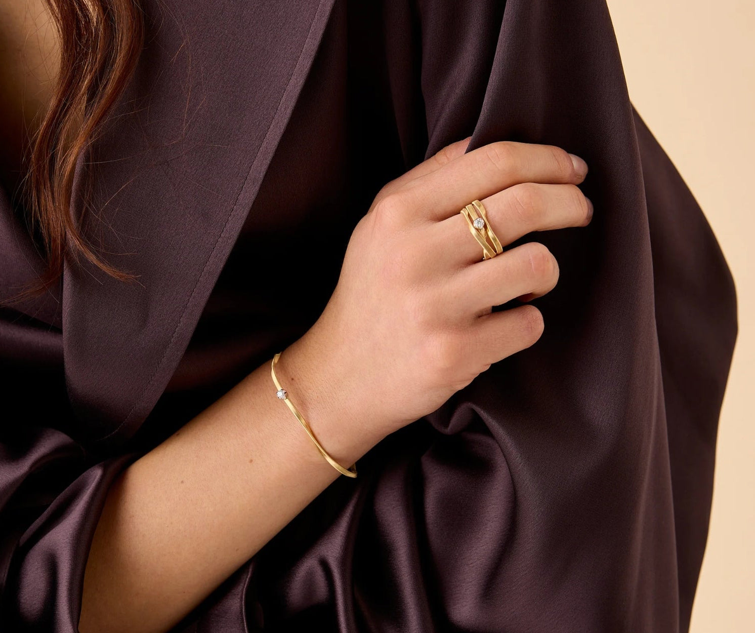 marco-bicego-marrakech-18k-yellow-gold-twisted-coil-bracelet-with-diamond-SG337_B8_YW_M5