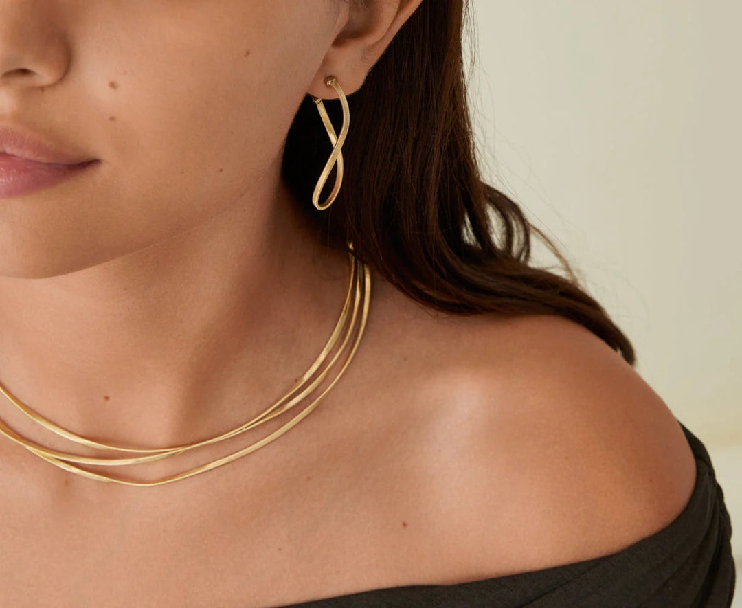 marco-bicego-marrakech-twisted-irregular-medium-hoops-18k-yellow-gold-OG405__Y_01