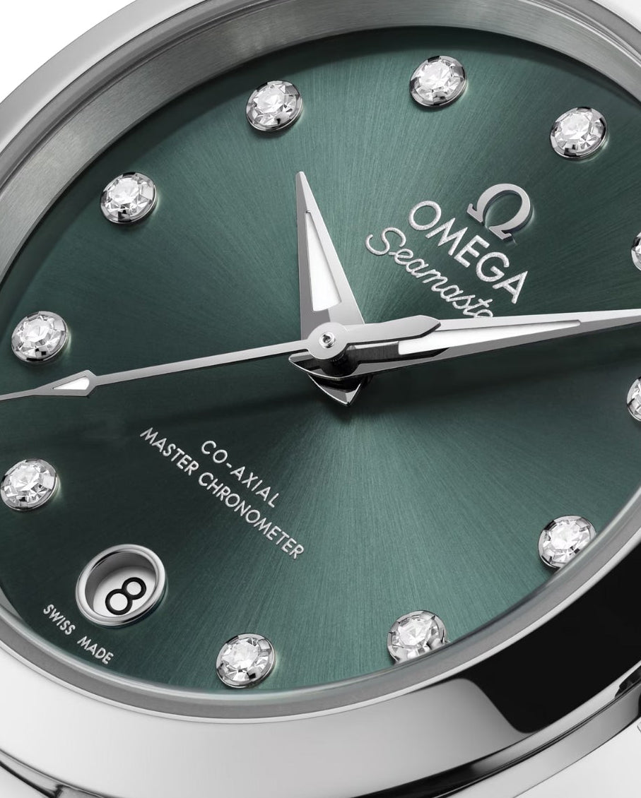 omega-seamaster-aqua-terra-150m-steel-diamond-pine-green-220.10.30.20.60.001