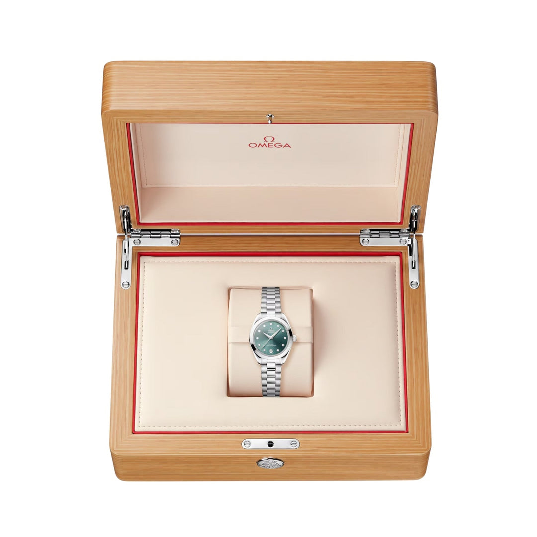 omega-seamaster-aqua-terra-150m-steel-diamond-pine-green-220.10.30.20.60.001