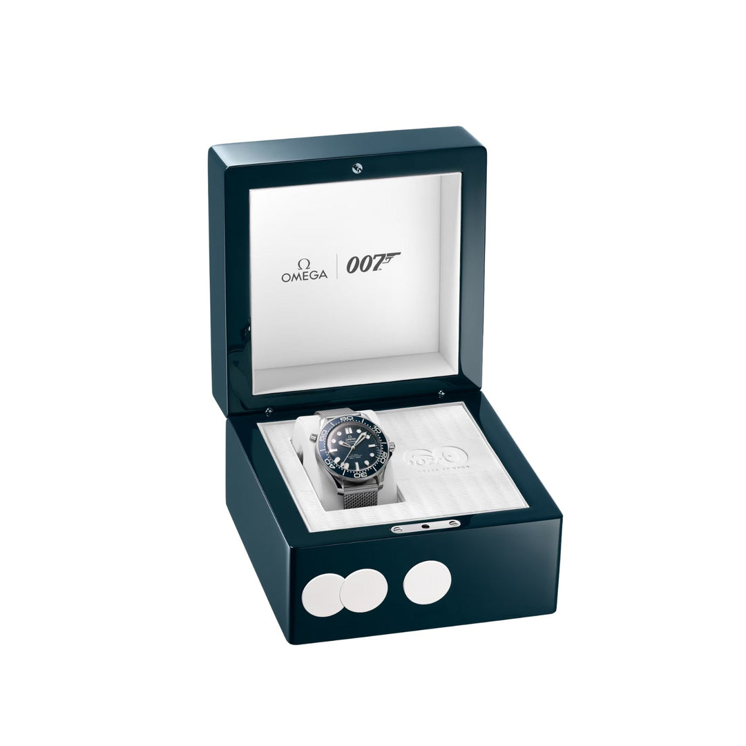 omega-seamaster-diver-300m-42-mm-steel-on-steel-james-bond-60th-anniversary-watch-210.30.42.20.03.002