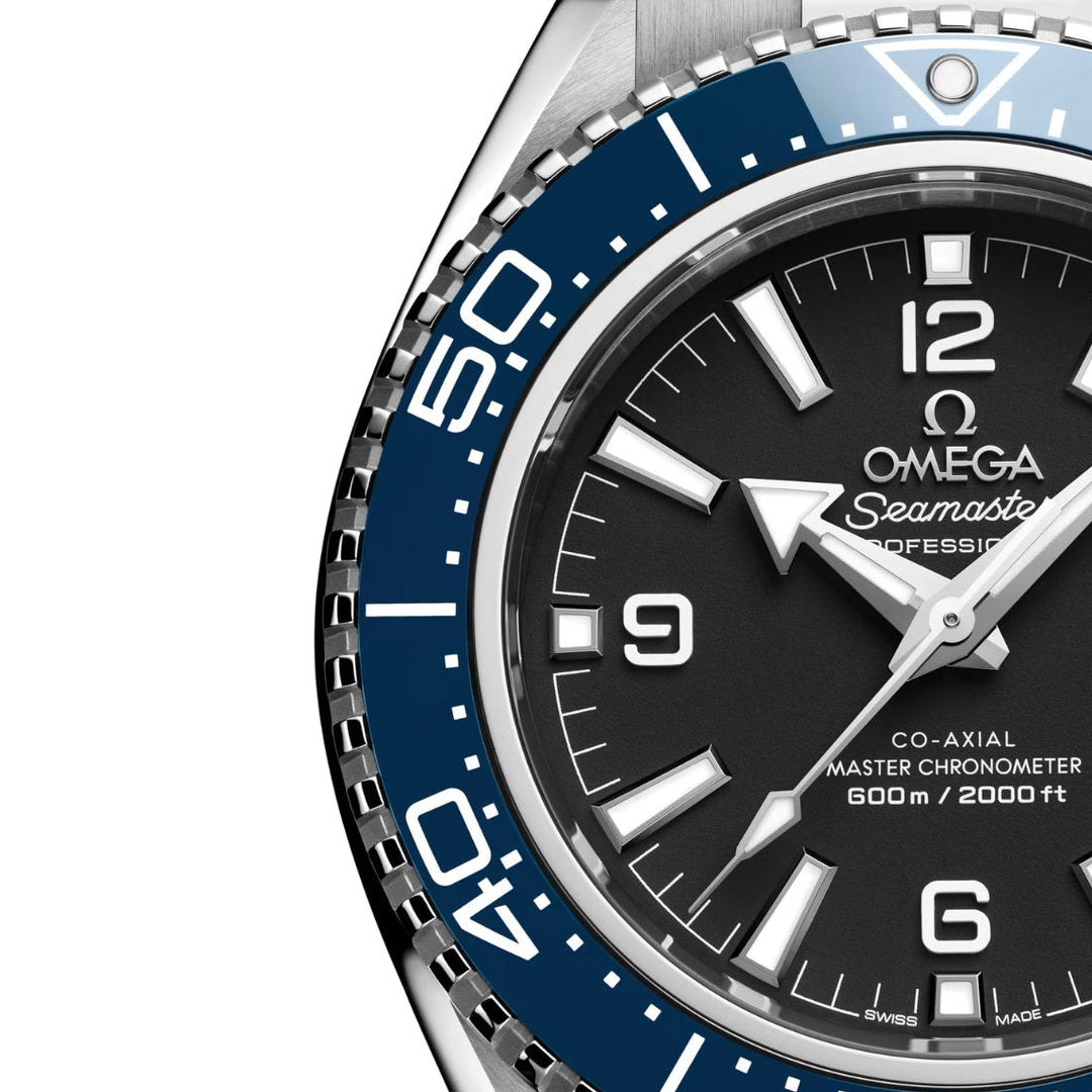 omega-seamaster-planet-ocean-600m-blue-bezel-217.30.42.21.01.002