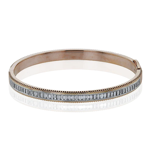 Bangle in 18K Gold with Diamonds