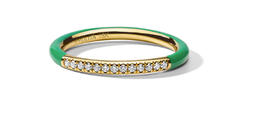 Band Ring in 18K Gold with Diamonds